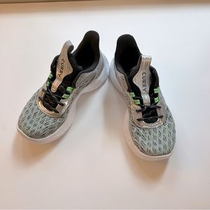 Curry 9 Flow Sesame Street | Under Armour | youth size 6 | basketball shoes